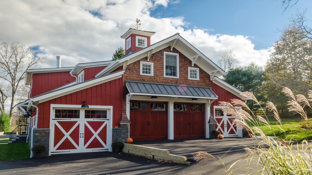 barn homes